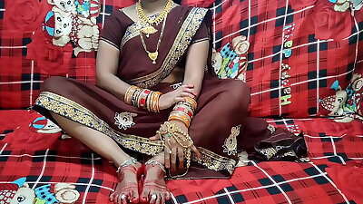भाभी को सुहागरात वाली दिन पति से पहले देवर ने चोदा